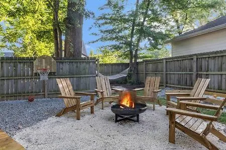 내슈빌 The Maple House - Huge Backyard & Mins To Broadway 빌라 0*,