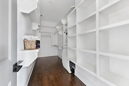 Villa The Maple House - Huge Backyard & Mins To Broadway Nashville